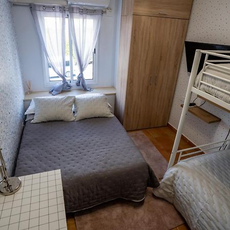 Casa Julio - Alcala Complete Coastal Retreat - Entire Apartment - 3 Min Walk From The Ocean - Shared Entrance With Host Екстер'єр фото