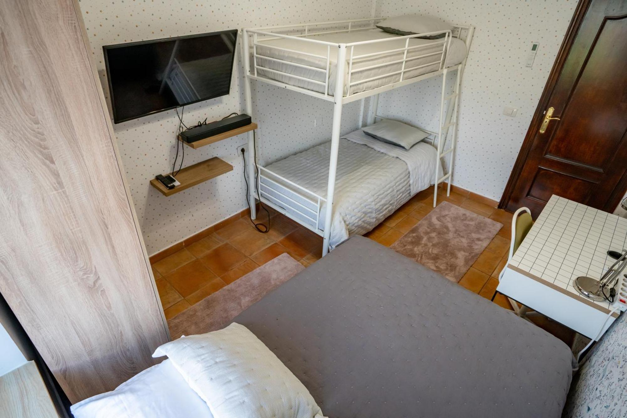 Casa Julio - Alcala Complete Coastal Retreat - Entire Apartment - 3 Min Walk From The Ocean - Shared Entrance With Host Екстер'єр фото